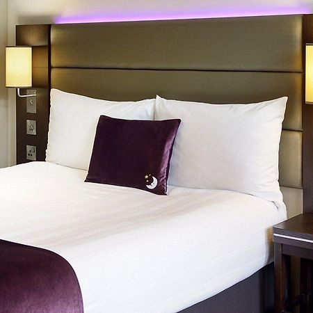 Premier Inn Brentwood Ngoại thất bức ảnh