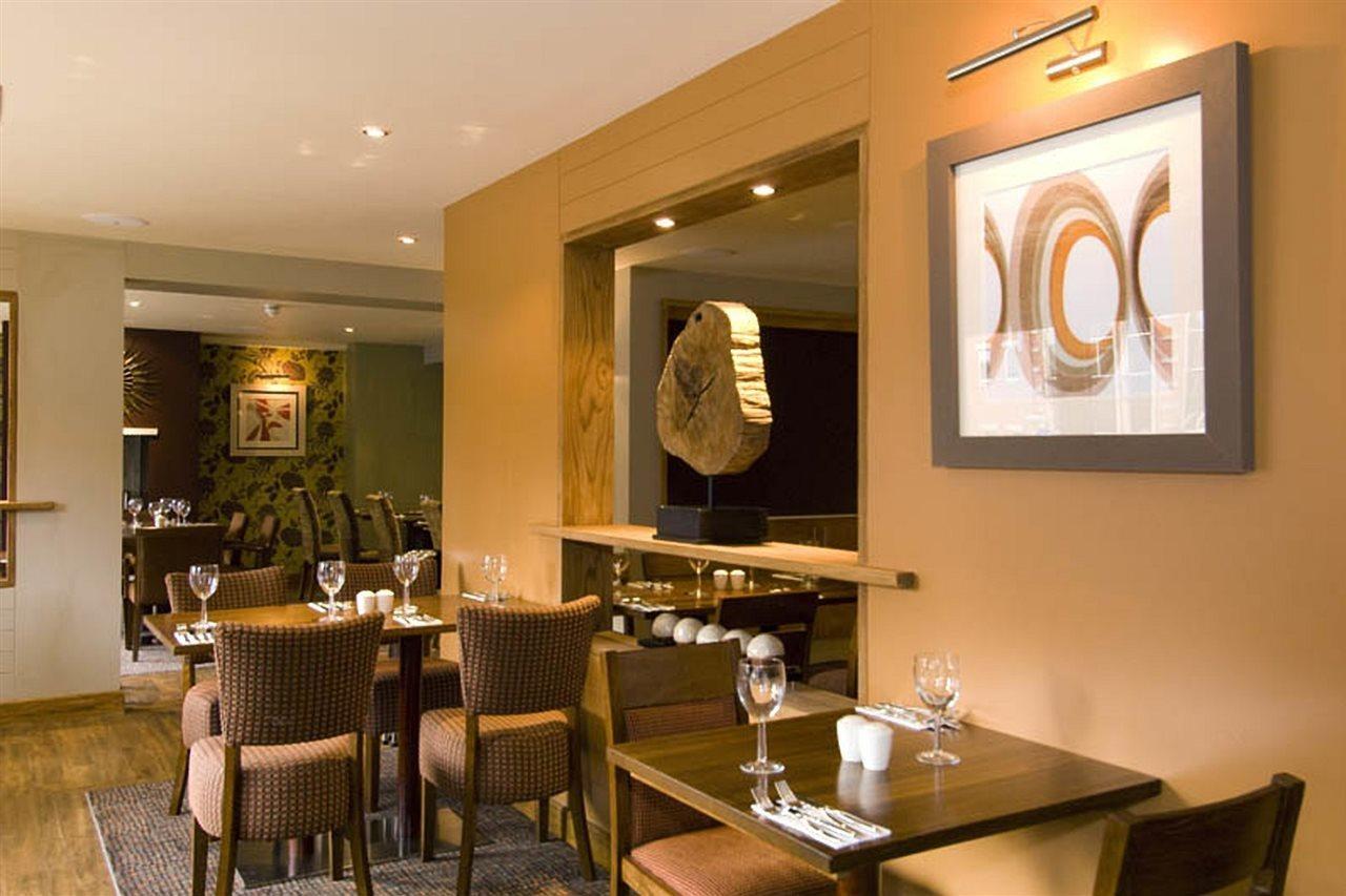 Premier Inn Brentwood Ngoại thất bức ảnh