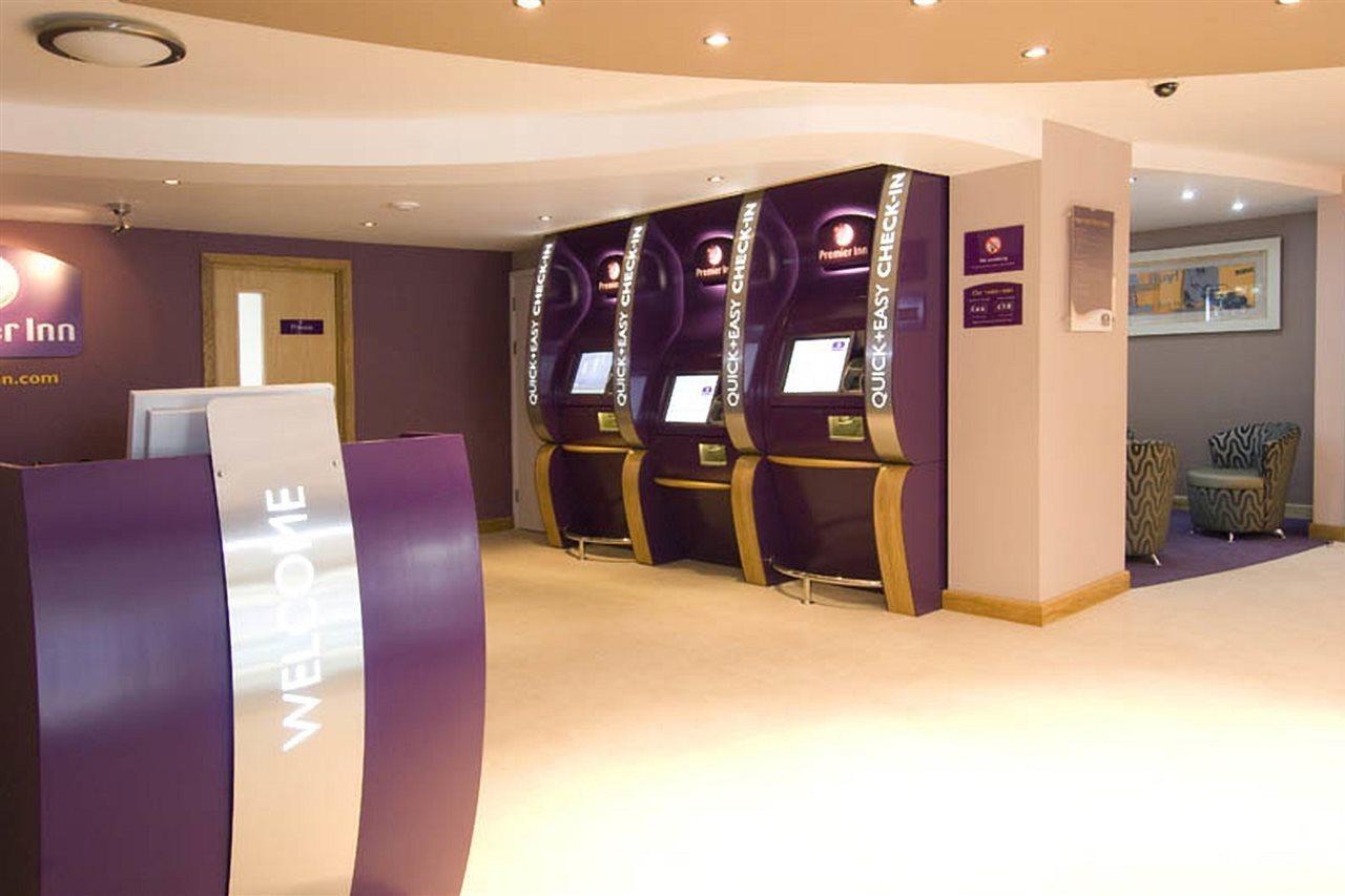 Premier Inn Brentwood Ngoại thất bức ảnh