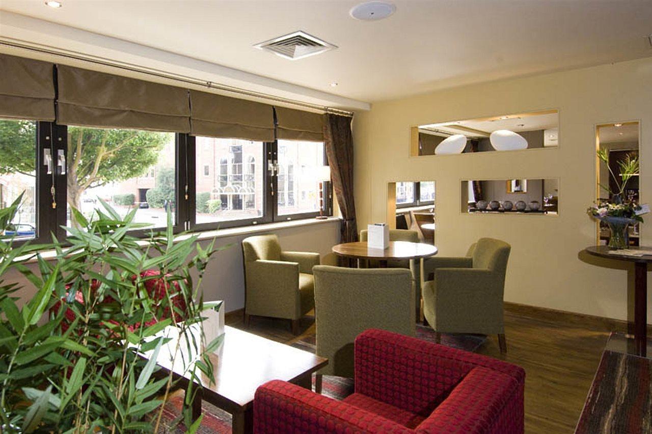Premier Inn Brentwood Ngoại thất bức ảnh