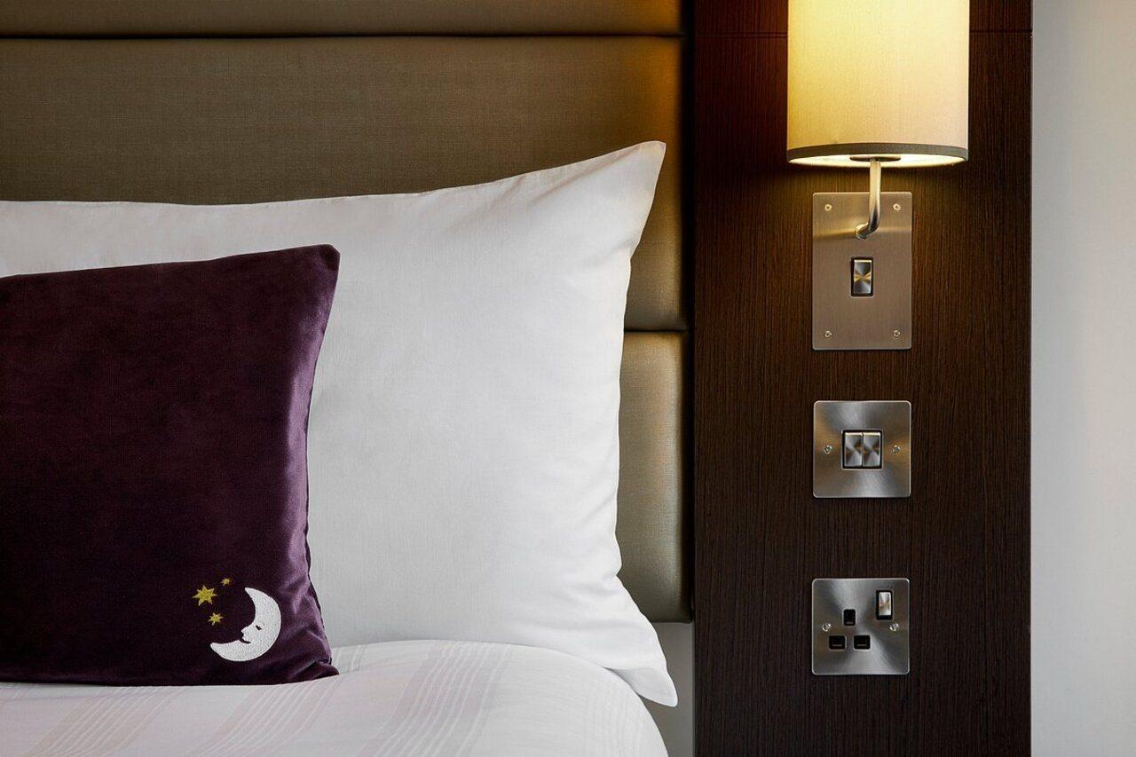 Premier Inn Brentwood Ngoại thất bức ảnh