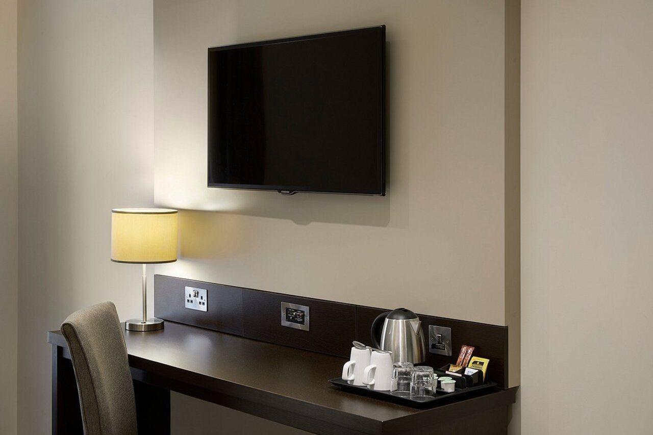 Premier Inn Brentwood Ngoại thất bức ảnh