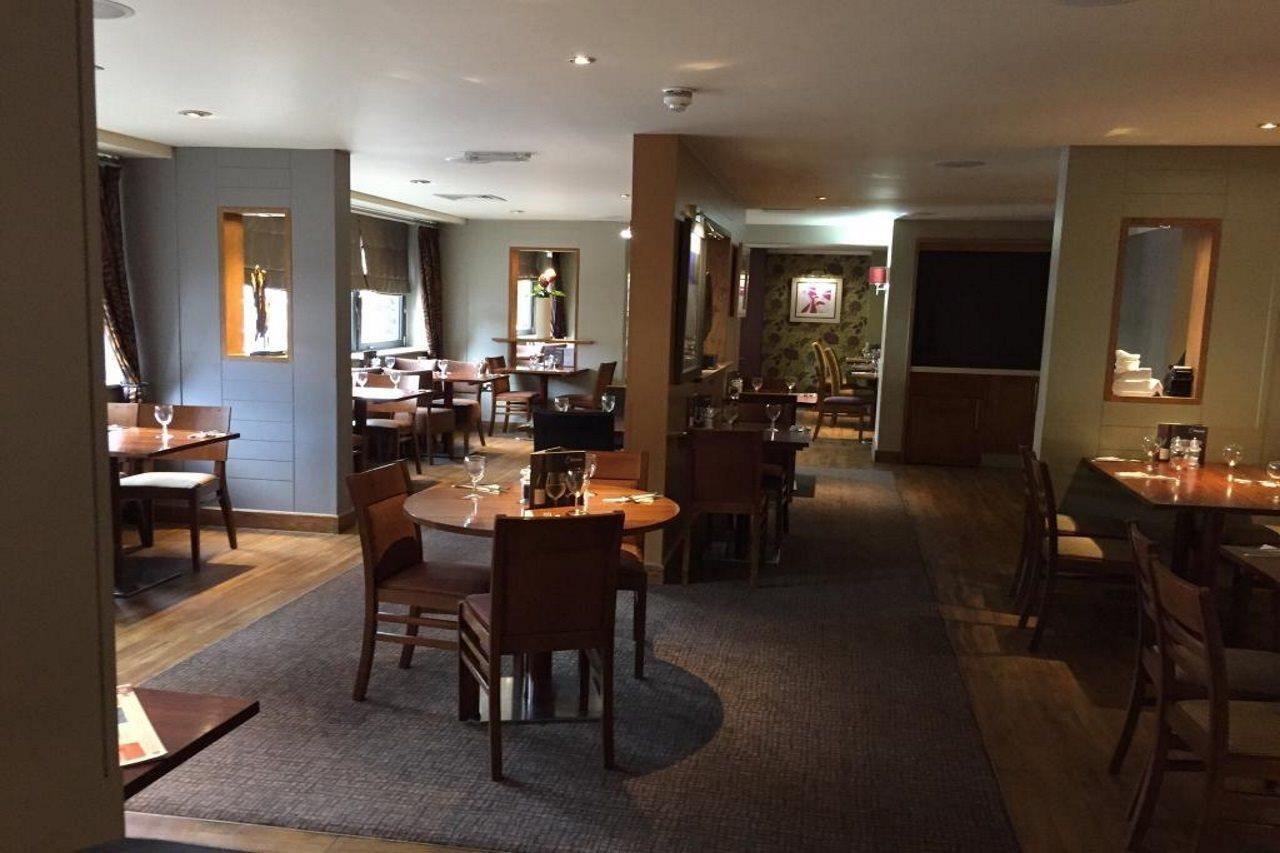Premier Inn Brentwood Ngoại thất bức ảnh