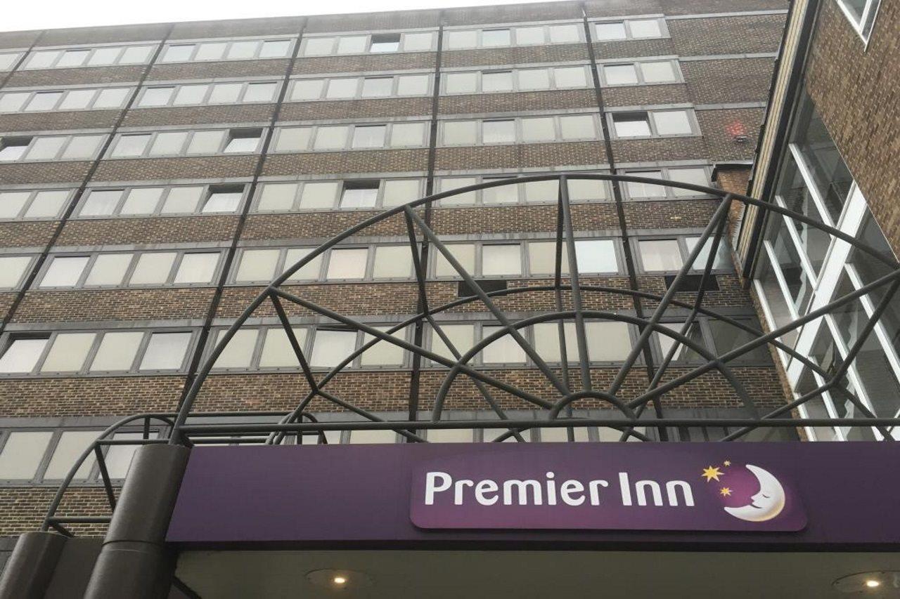 Premier Inn Brentwood Ngoại thất bức ảnh
