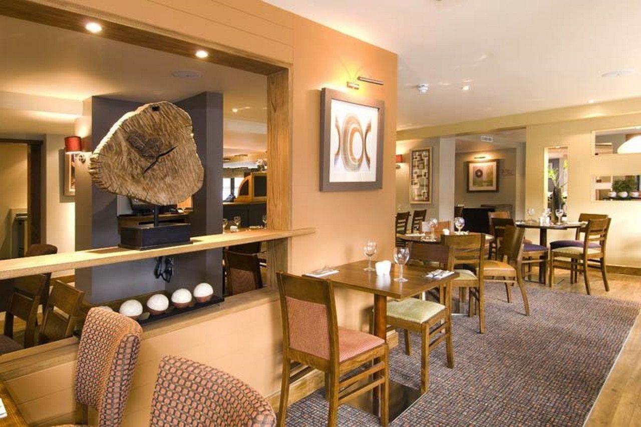 Premier Inn Brentwood Ngoại thất bức ảnh